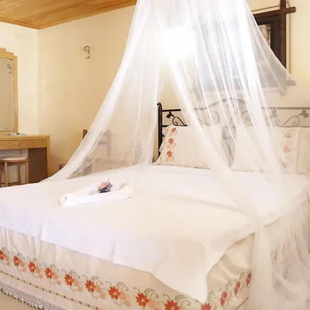 Antik Hotel Alaçatı