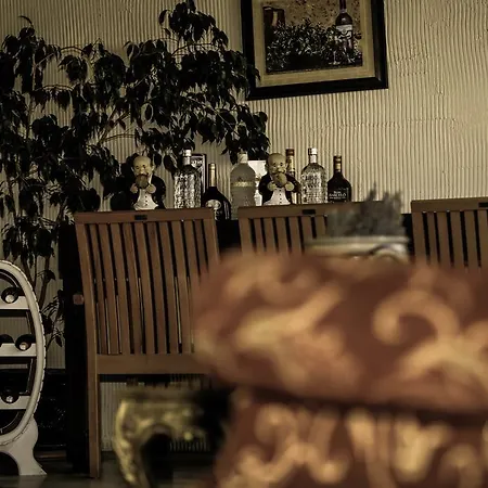 Antik 3* אלאקאטי